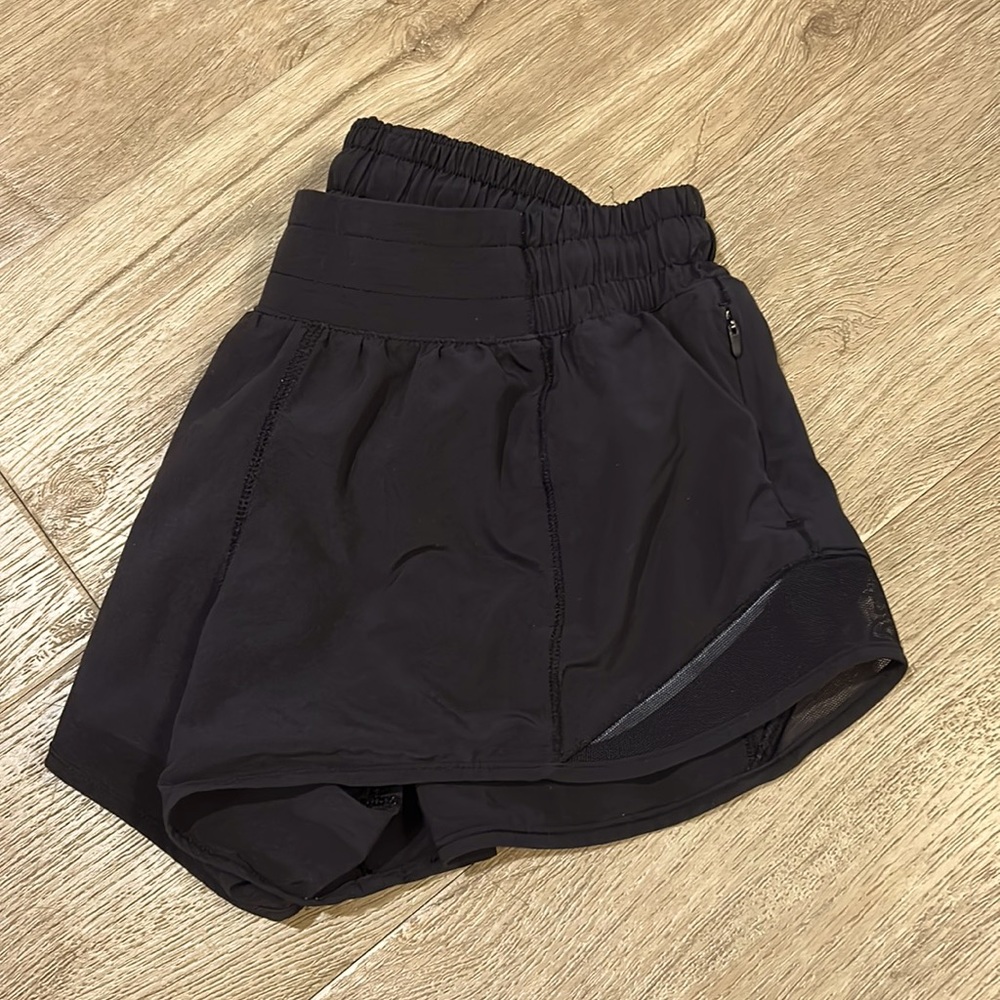 Hotty Hot low-rise Lululemon shorts
